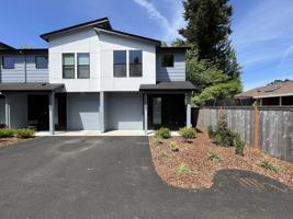 featured image of 15607 Se Meadowlark Ln