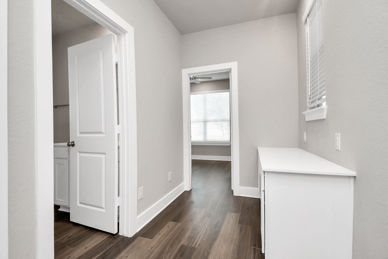 Willow Sierra Vista - Photo 5 of 50