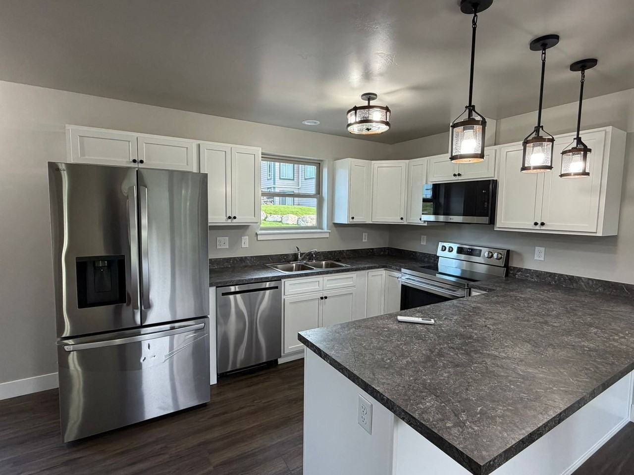 119 Saddle Loop - Photo 2 of 26