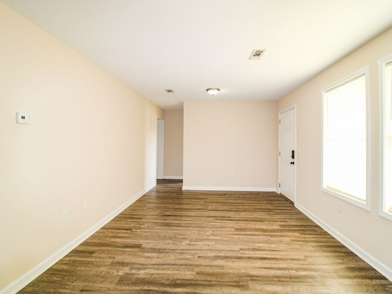 134 Mcnabb Blvd - Photo 3 of 24