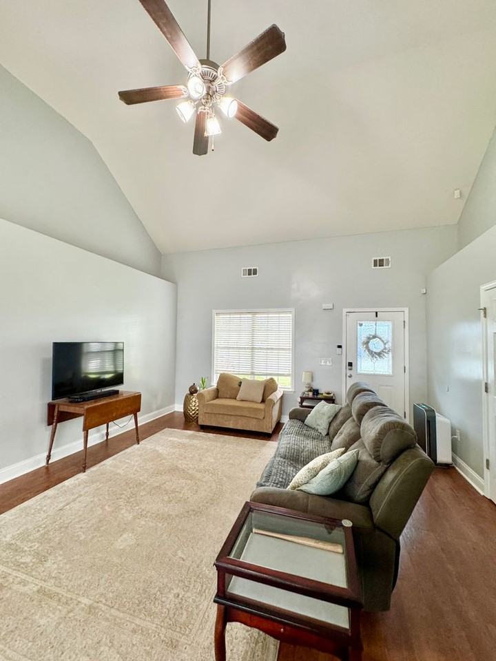 508 Covington Cv - Photo 4 of 31