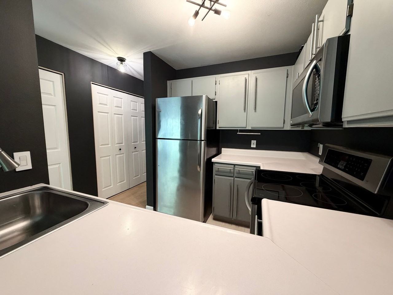 5142 Sw Multnomah Blvd - Photo 6 of 19