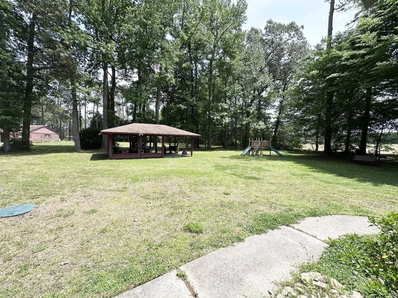 4893 Blackwater Rd - Photo 4 of 31
