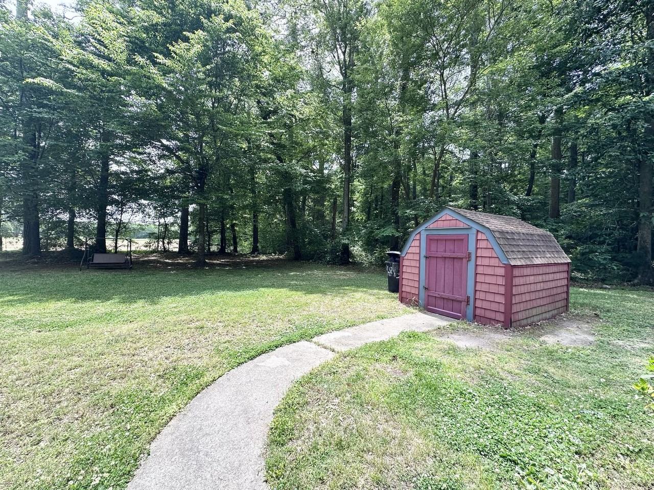 4893 Blackwater Rd - Photo 5 of 31