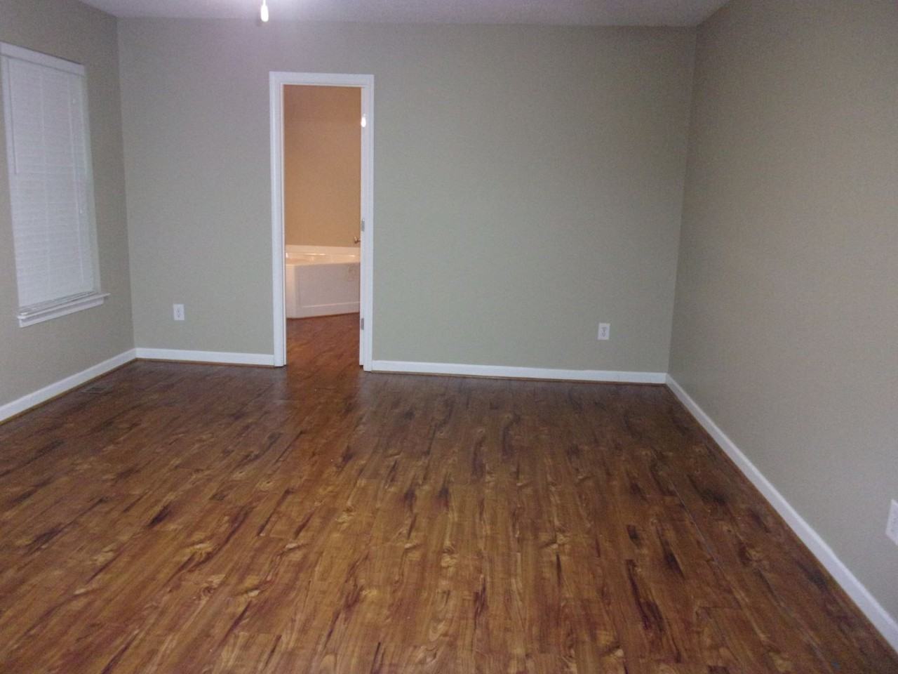 529 Whitner St - Photo 6 of 17