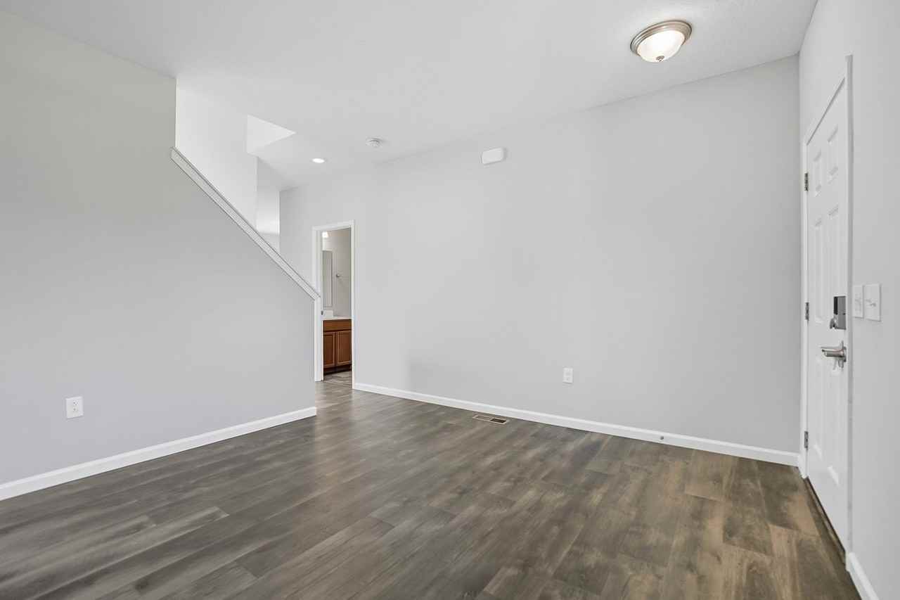 5089 Jessica Suzanne Dr - Photo 3 of 45