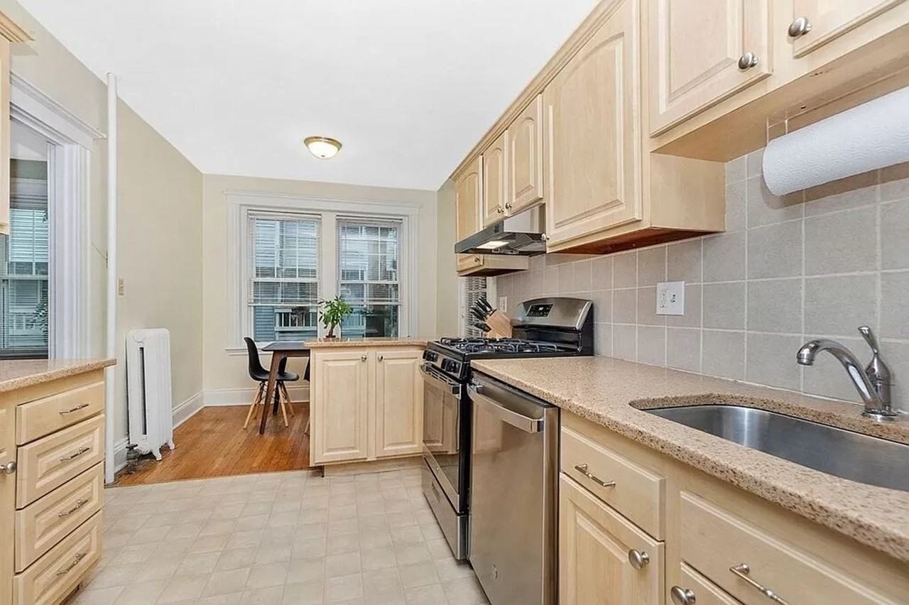 9 Vinal St - Photo 2 of 15