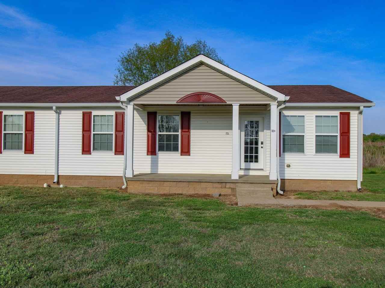 140 Meadows Ln - Photo 2 of 21