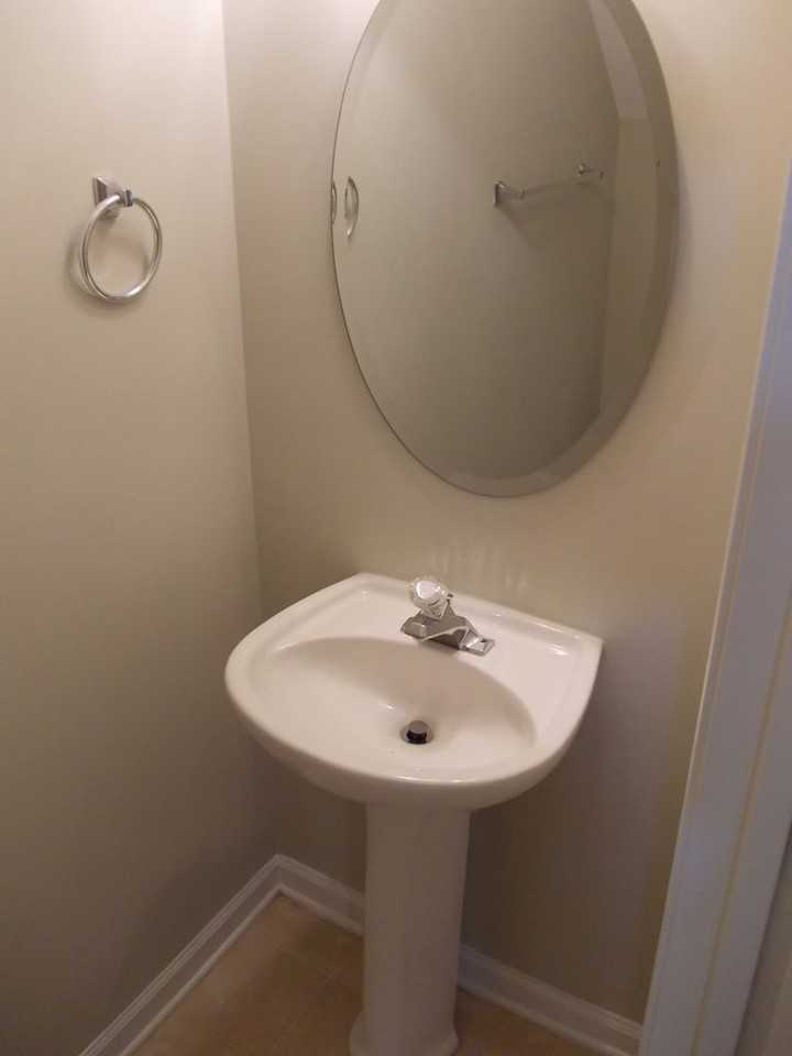 8488 Chaceview Ct - Photo 3 of 20