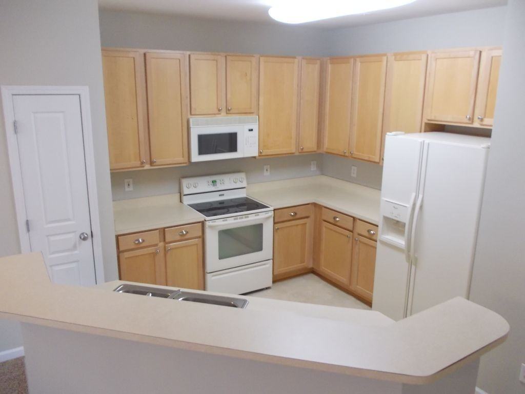 8488 Chaceview Ct - Photo 7 of 20