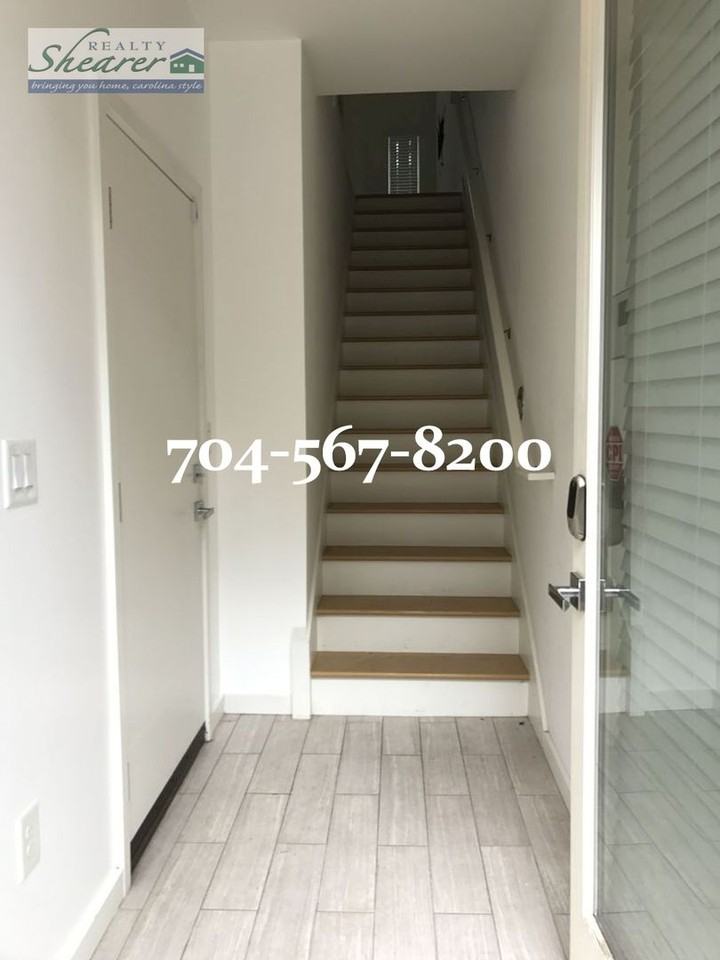 2732 N Davidson St - Photo 5 of 23
