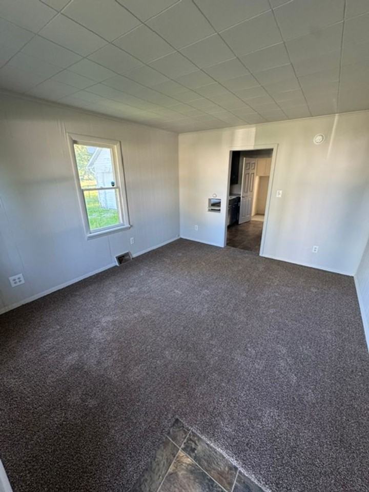 5421 Webster St - Photo 2 of 7