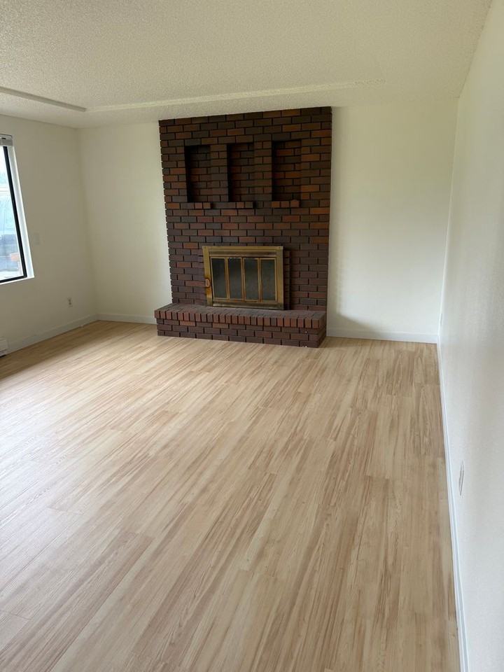 17505 38th Dr Ne - Photo 2 of 18