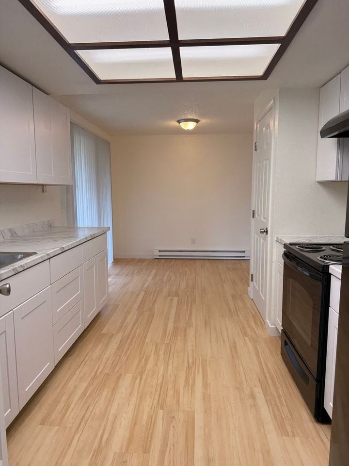 17505 38th Dr Ne - Photo 7 of 18
