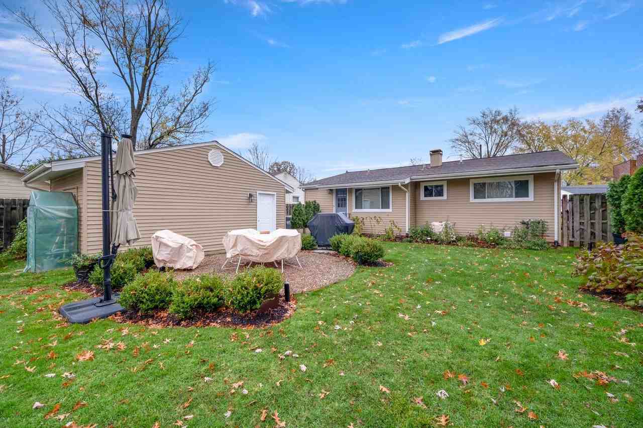 268 Edgewood Dr - Photo 5 of 30