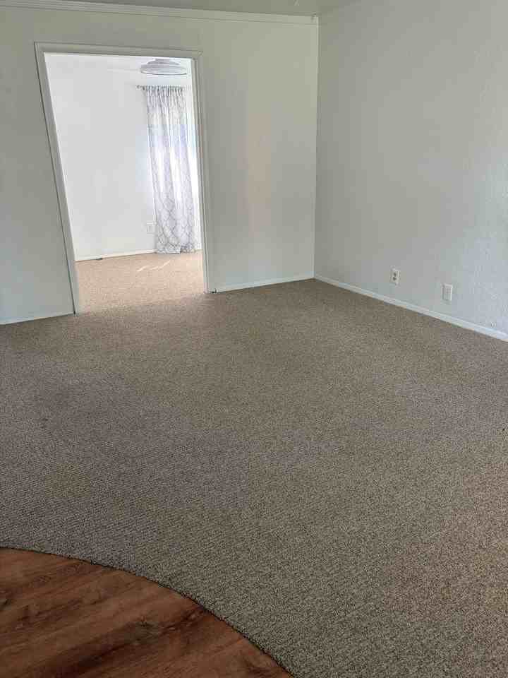 1100 E 4th St - Photo 4 of 38