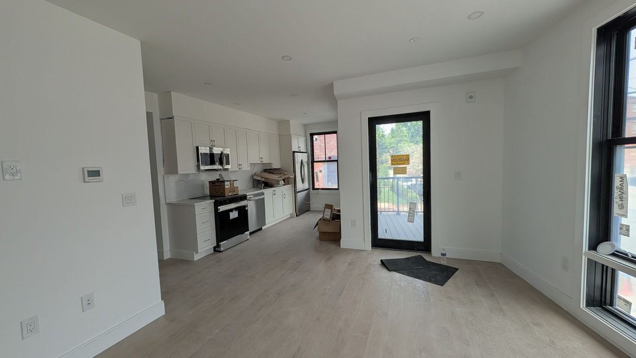 58 Colborne Rd - Photo 5 of 17