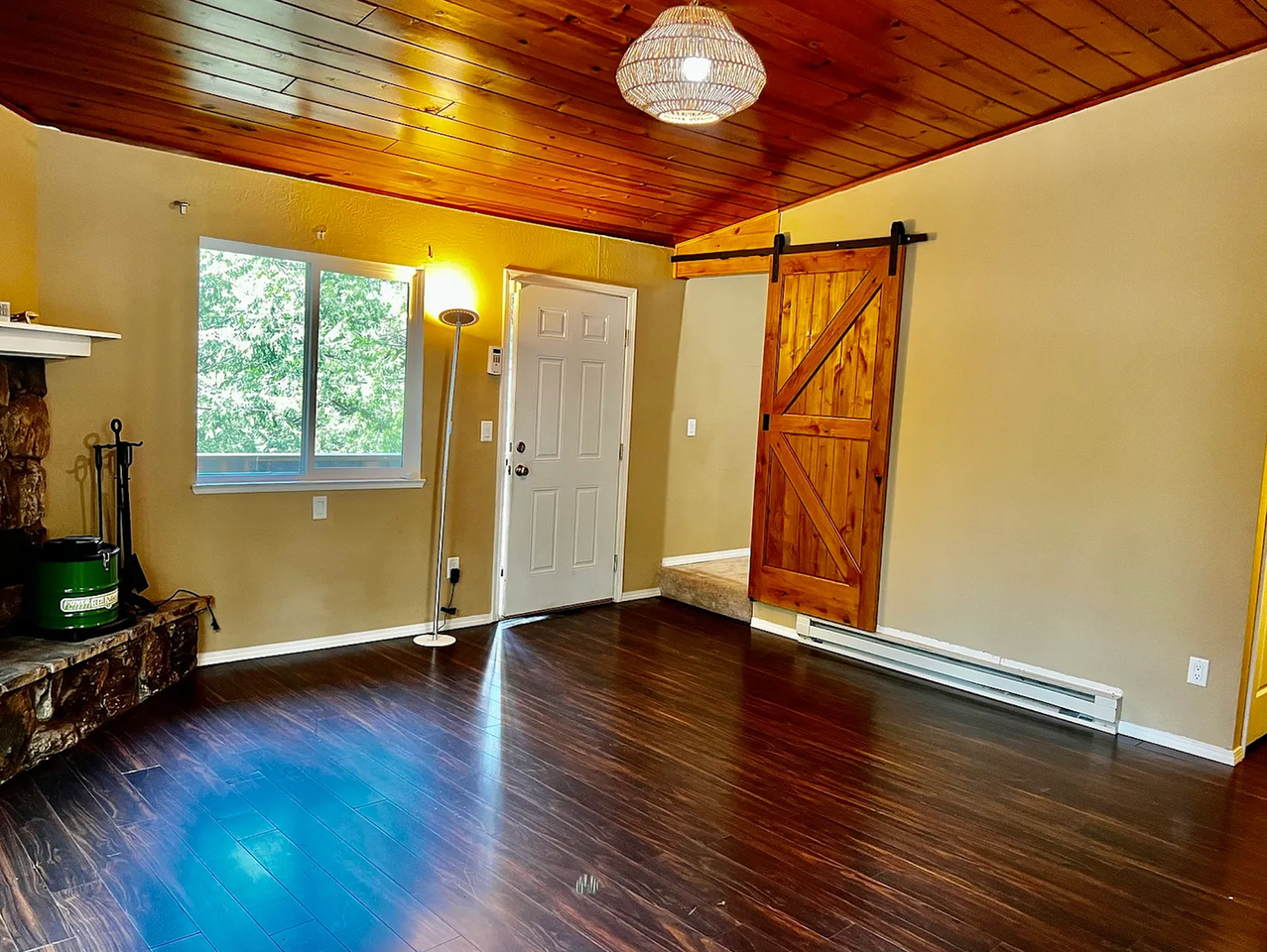 22400 Broken Bough Ln - Photo 3 of 24