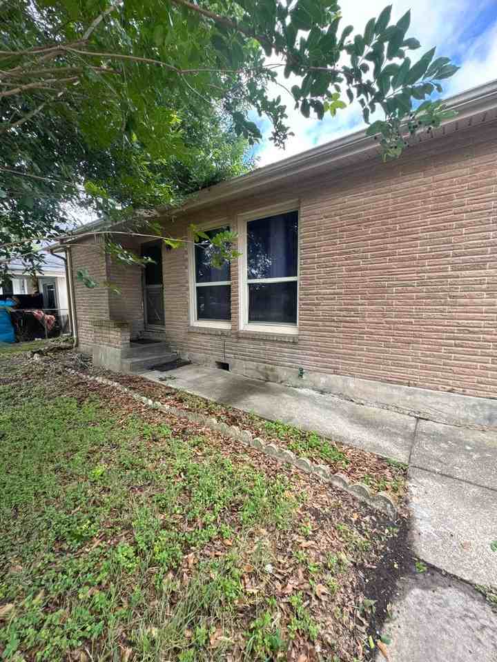 2709 Milo St - Photo 2 of 28