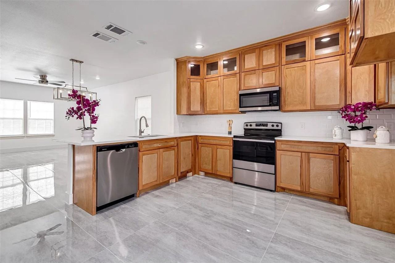 3155 N Glen Garden Dr - Photo 3 of 14