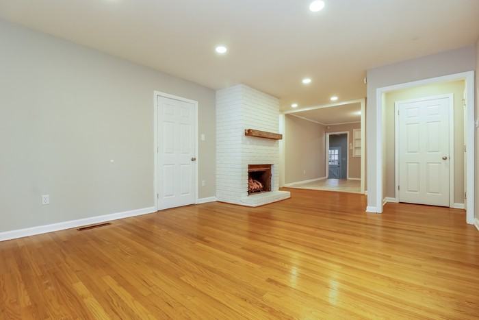114 Live Oak Rd - Photo 3 of 11
