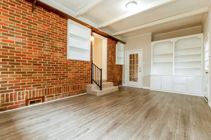 114 Live Oak Rd - Photo 5 of 11