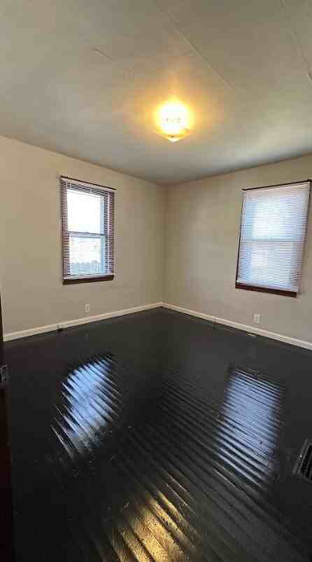 1303 N Gladstone Ave - Photo 6 of 12
