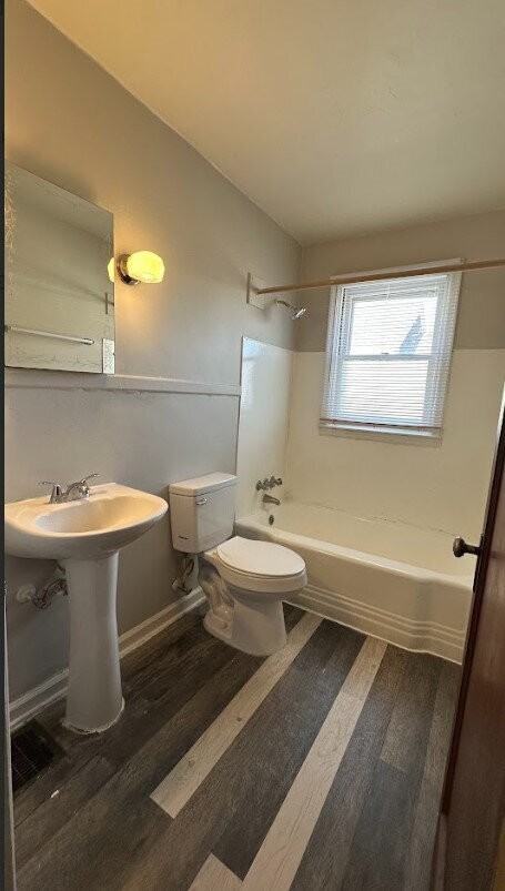 1303 N Gladstone Ave - Photo 7 of 12