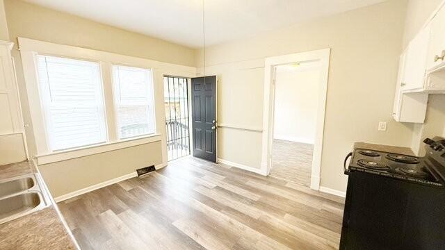 1344 N Dearborn St #0 - Photo 5 of 15