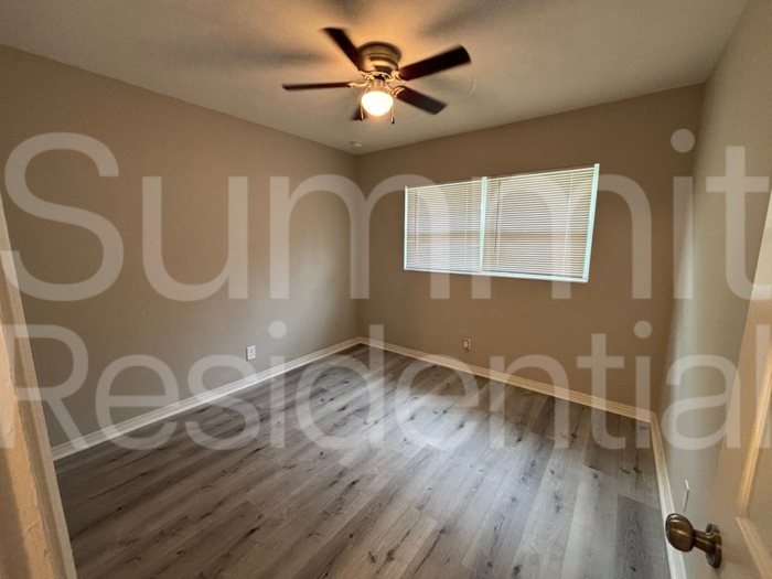 4420 Bass St - Photo 7 of 12