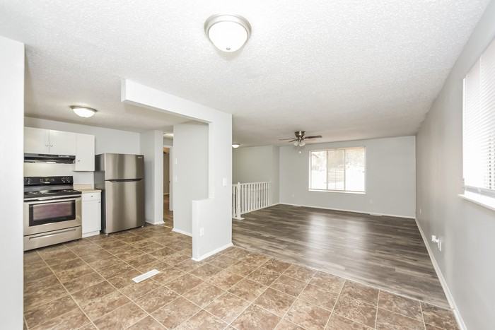 110 Compass Ln - Photo 3 of 10