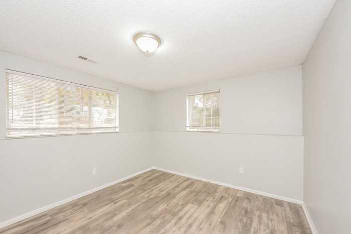 110 Compass Ln - Photo 7 of 10