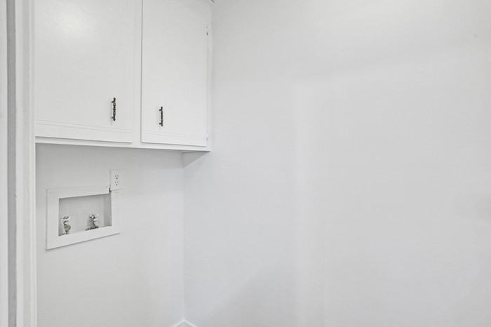 4615 Sherbrook Dr - Photo 4 of 12