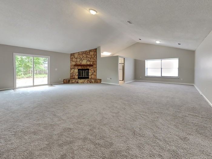 8148 Coralberry Ln W - Photo 5 of 22
