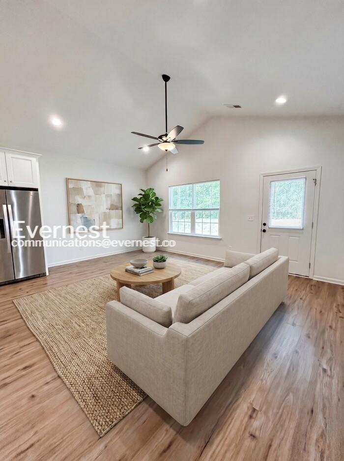 517 N Linwood Ave - Photo 3 of 19