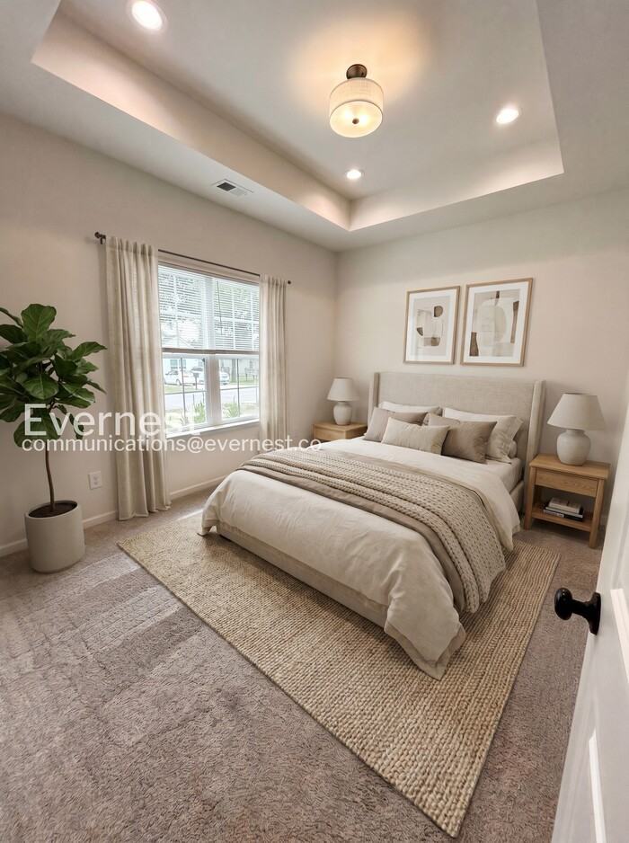 517 N Linwood Ave - Photo 4 of 19