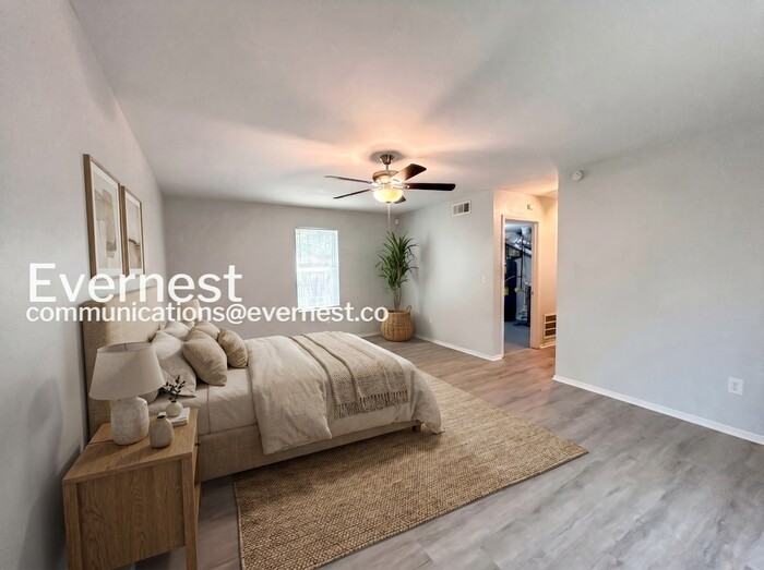 5654 Bradley Cir - Photo 4 of 21