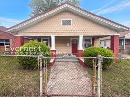 featured image of 1402 Avenue E