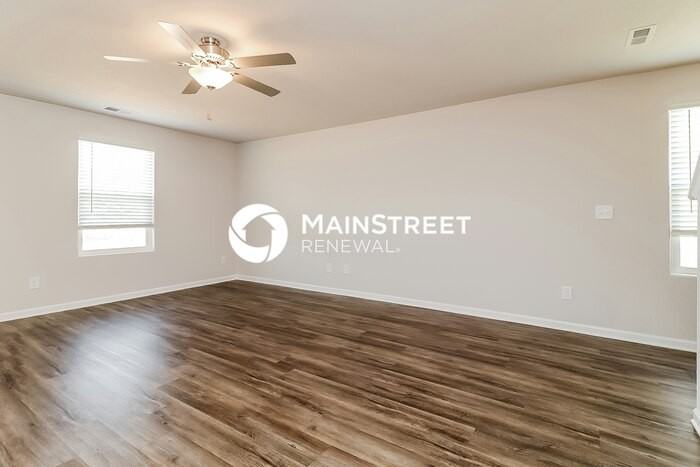 433 Brisk Dr - Photo 6 of 17