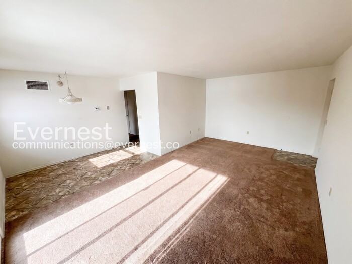 12914 N Cresap St #37 - Photo 3 of 11