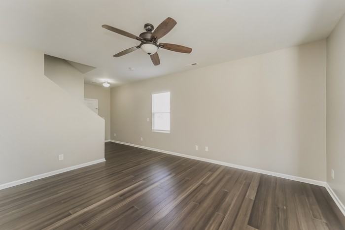 8707 Balsam Bay Rd - Photo 5 of 17