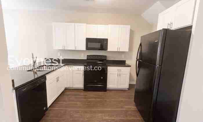 853 Langston Trce - Photo 2 of 28