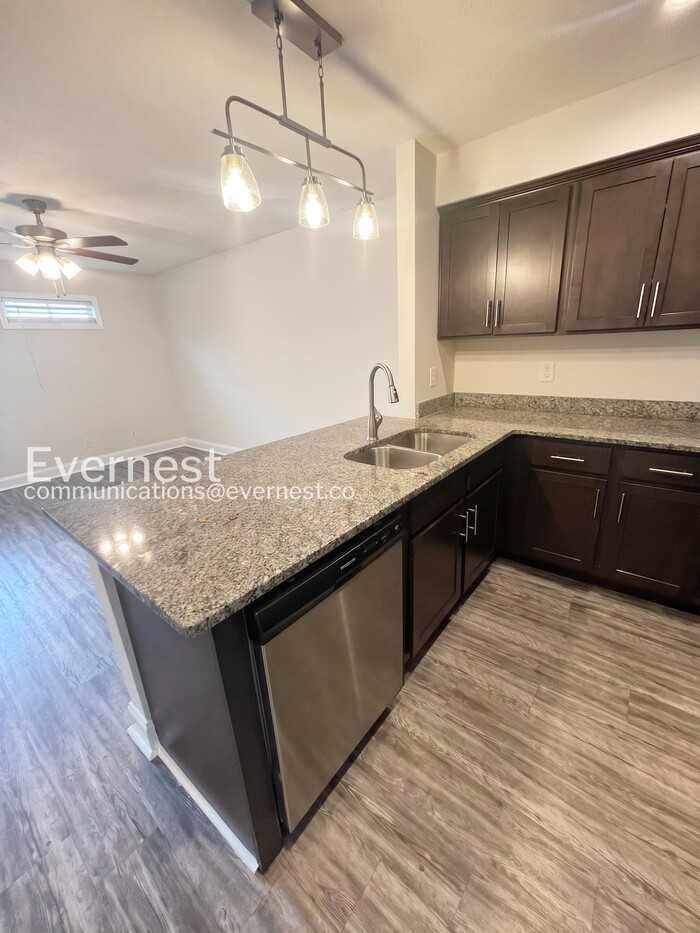 1000 Henry Place Blvd #204 - Photo 4 of 26