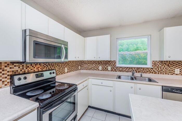 8951 Poppy Ln - Photo 7 of 21