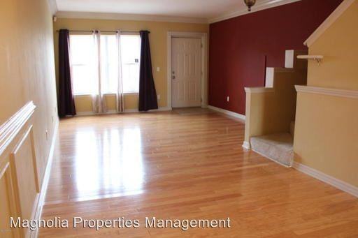 343 E Church St - Photo 3 of 7