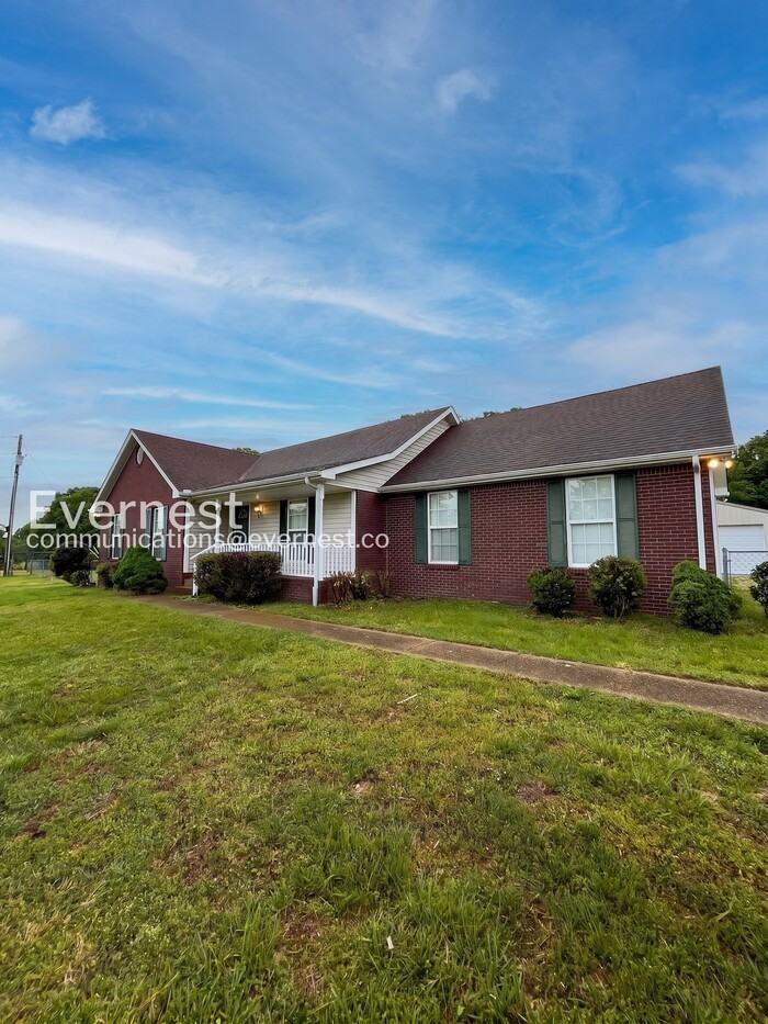 2924 Bearwallow Rd - Photo 2 of 35