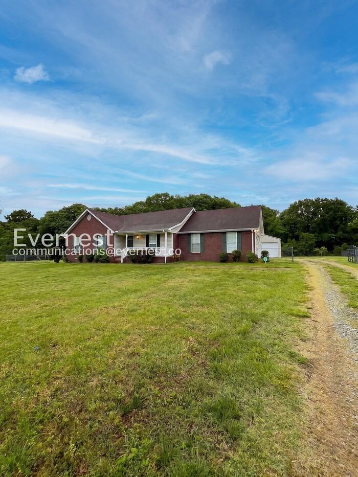 2924 Bearwallow Rd - Photo 3 of 35