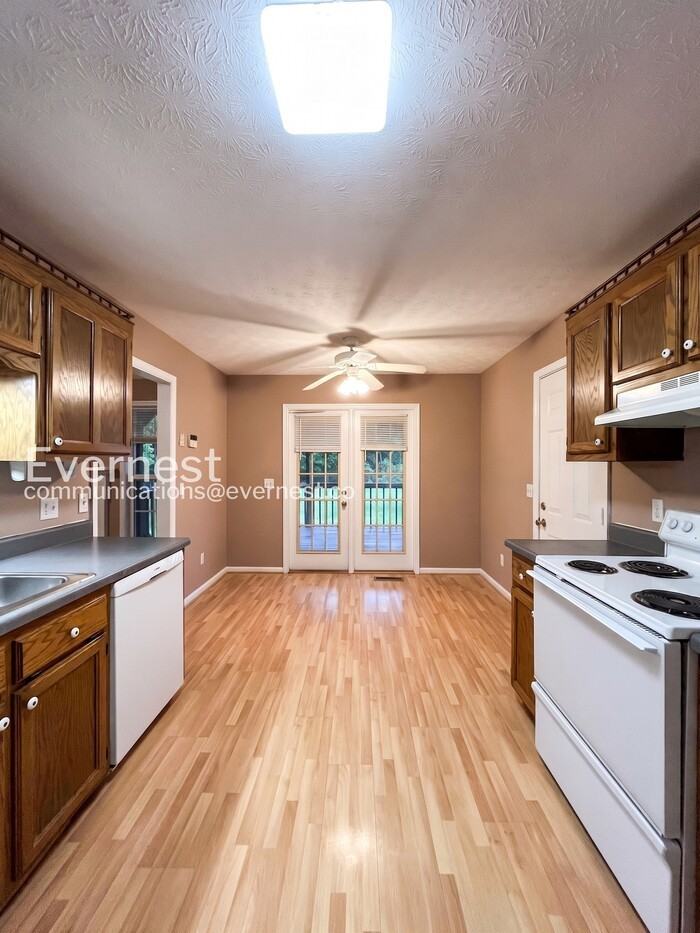 2924 Bearwallow Rd - Photo 6 of 35
