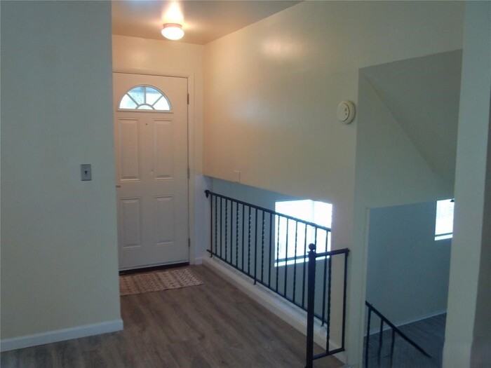 33828 Stonewood Dr - Photo 5 of 18