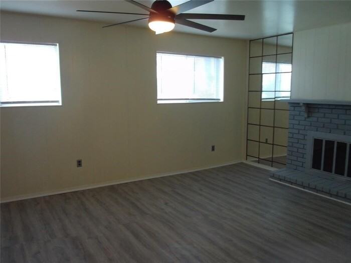 33828 Stonewood Dr - Photo 7 of 18